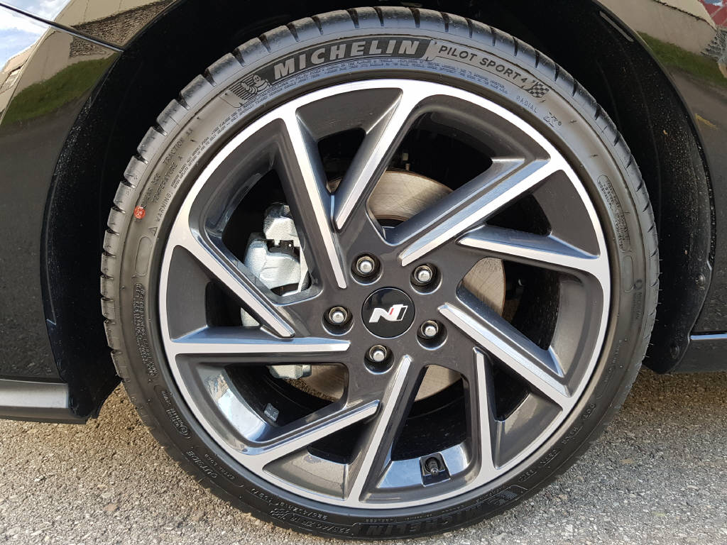 HYUNDAI i30 1.5 T-GDi N-Line-showroom-element-3