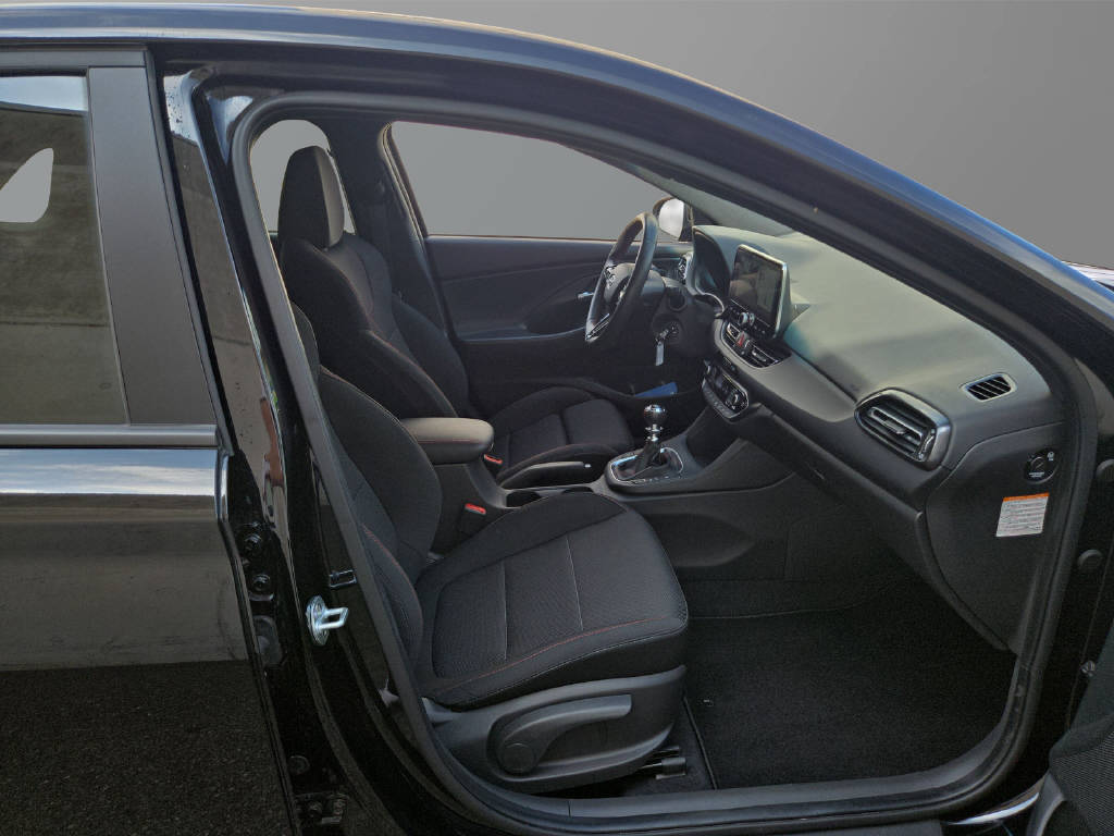 HYUNDAI i30 1.5 T-GDi N-Line-image-15