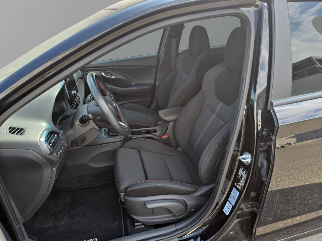 HYUNDAI i30 1.5 T-GDi N-Line-image-13