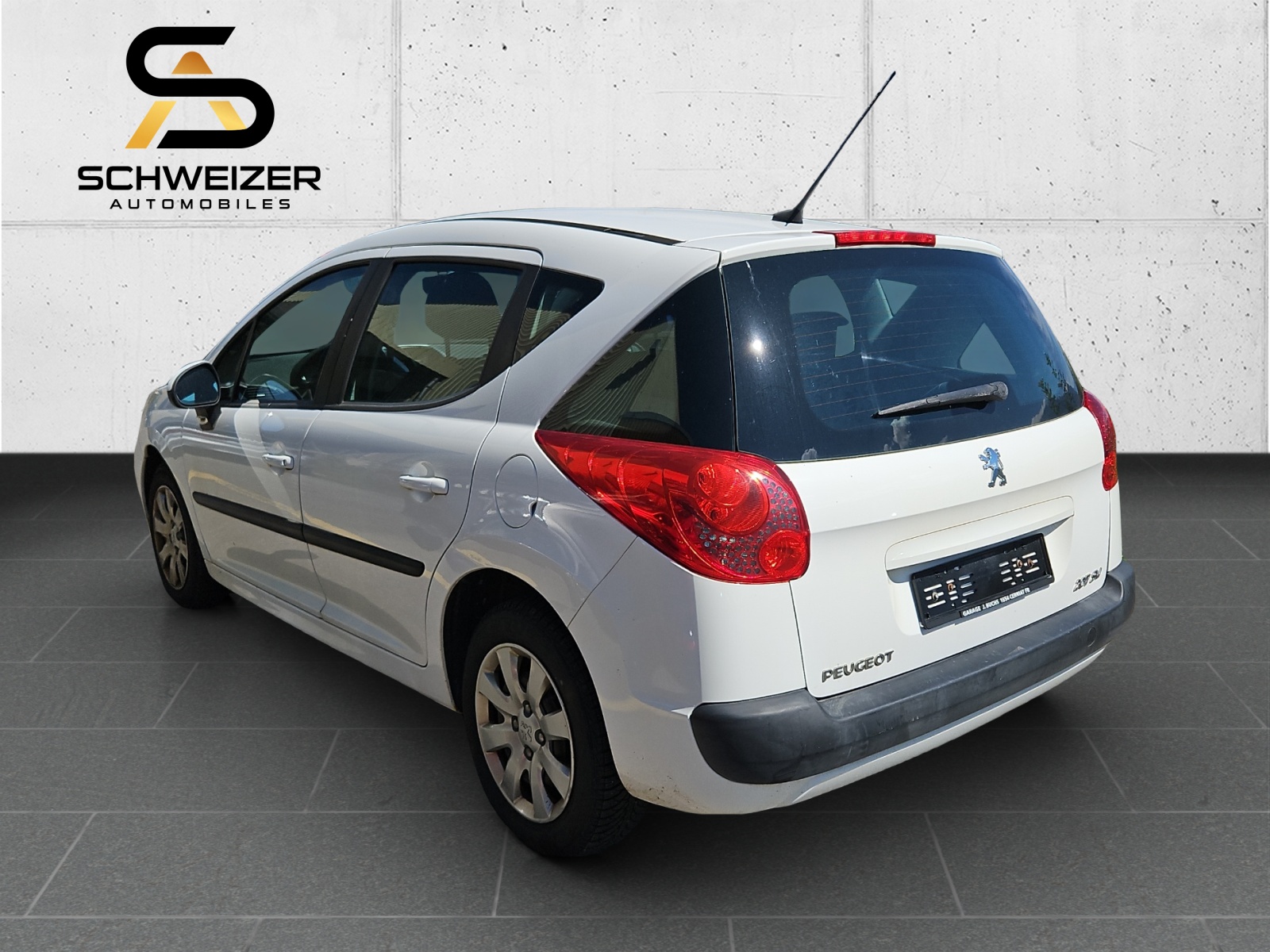 PEUGEOT 207 SW 1.6 16V Trendy-image-5