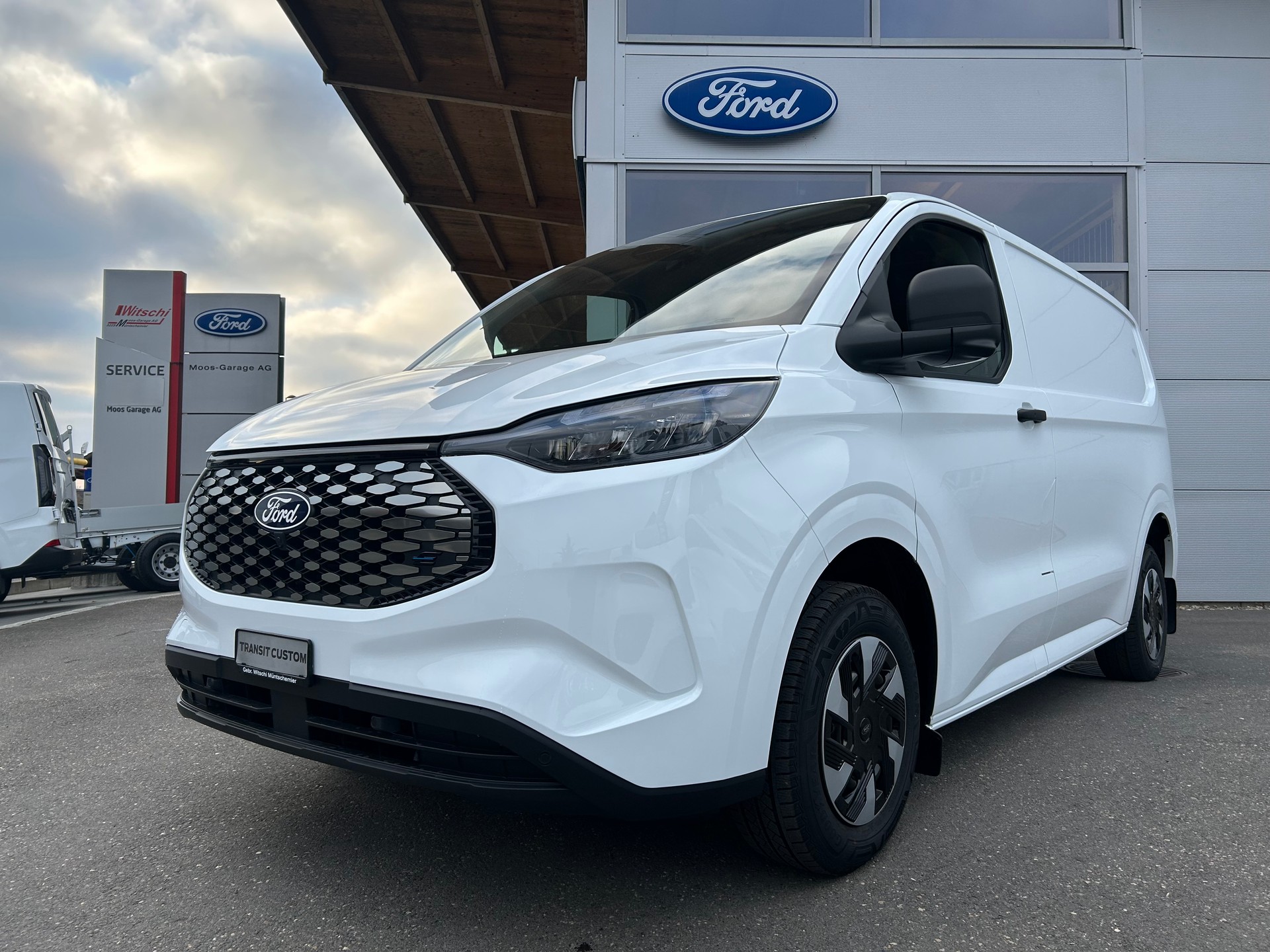 FORD Transit Custom Van 320 L1H1 82,5kWh Trend