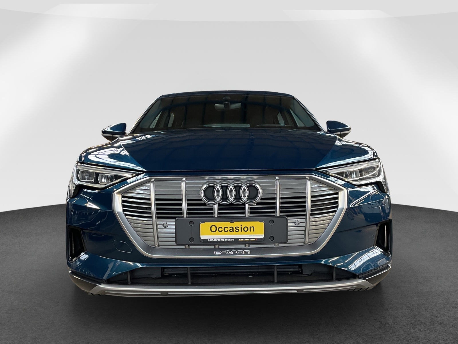 AUDI e-tron 55 Advanced quattro-showroom-element-1