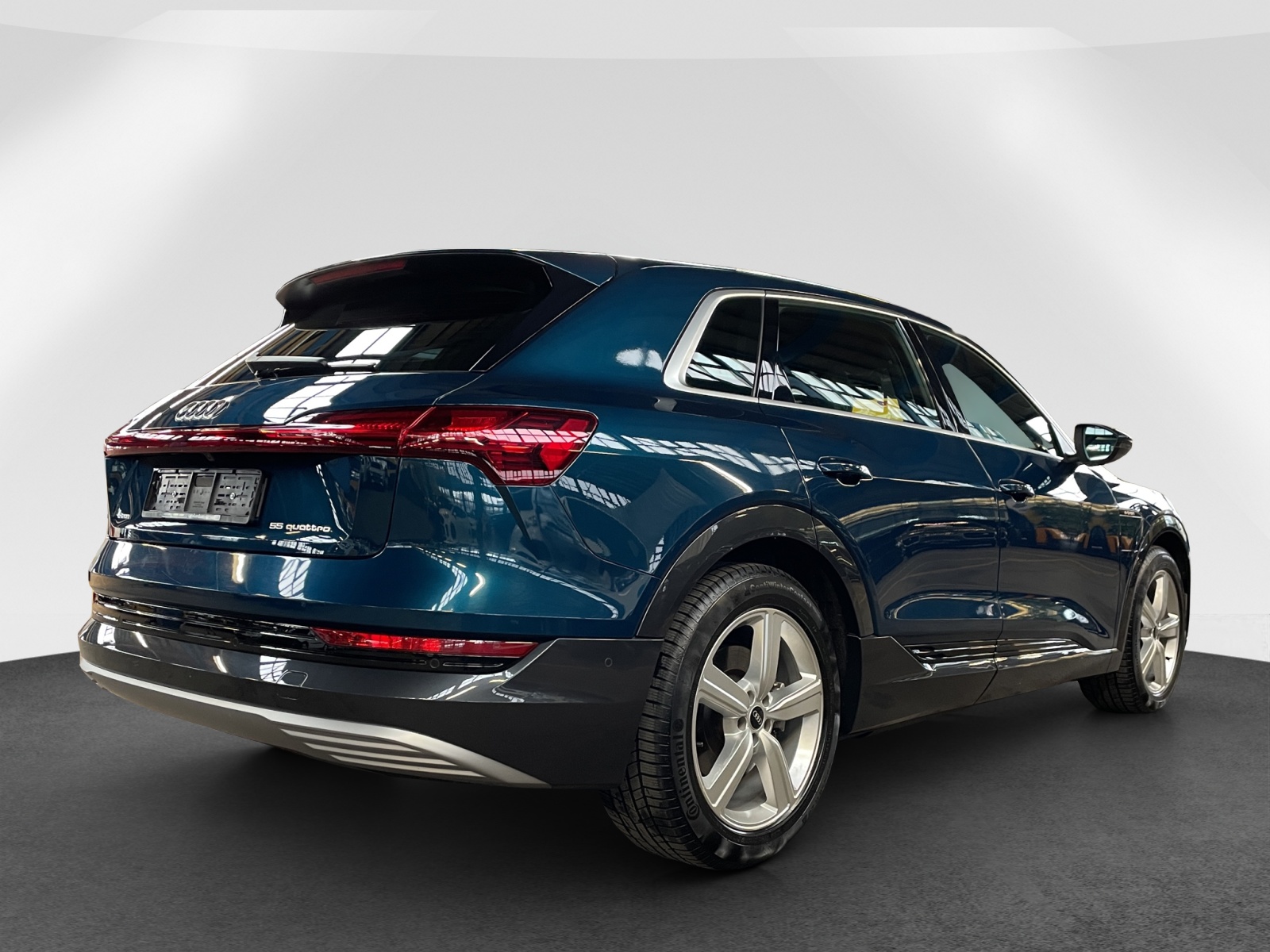 AUDI e-tron 55 Advanced quattro-image-5