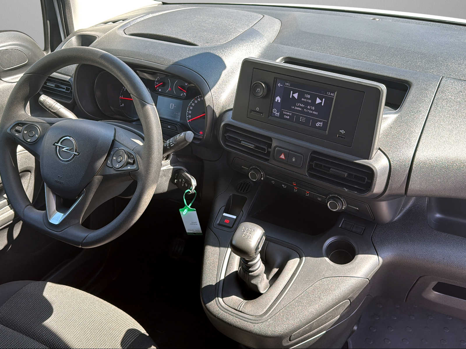 OPEL Combo Cargo 1.2 Turbo start/stop-image-9