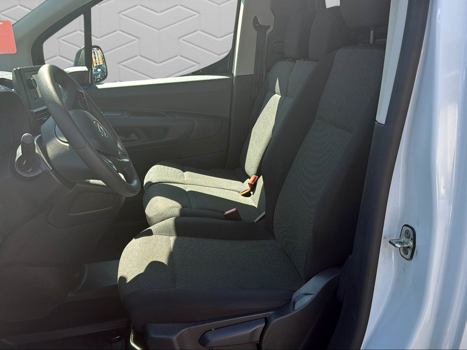 OPEL Combo Cargo 1.2 Turbo start/stop-image-6
