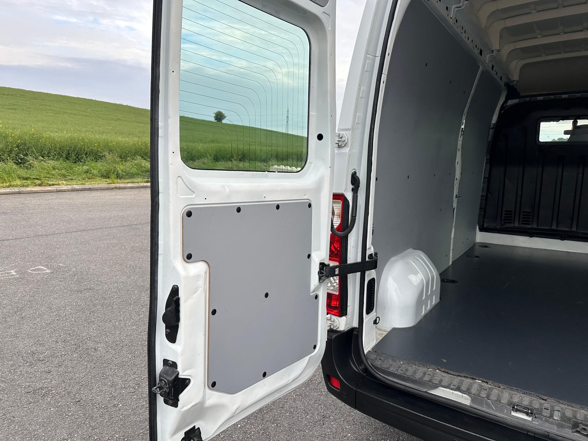 RENAULT Master T35 2.3dCi 125 L3H3-image-18
