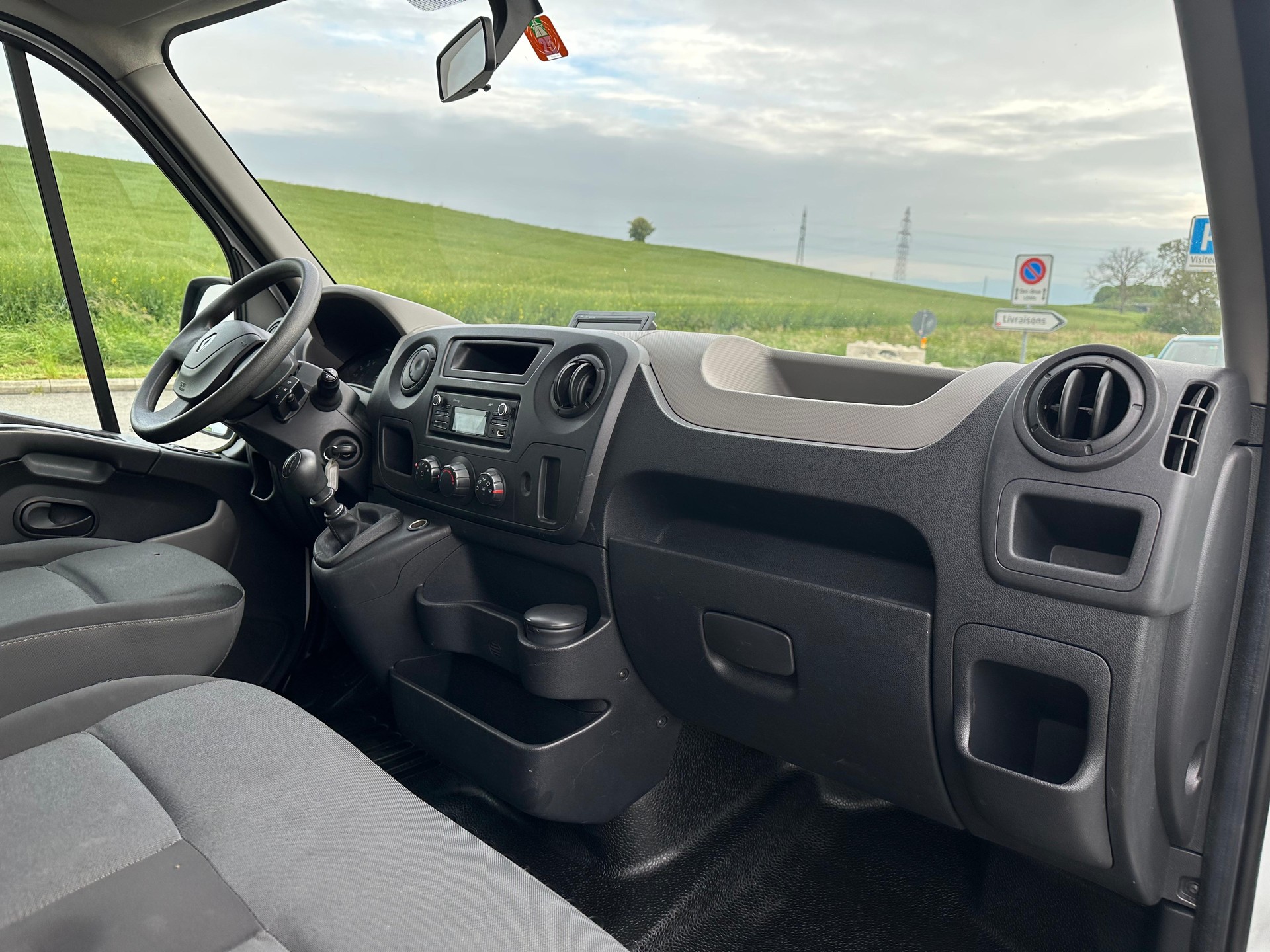 RENAULT Master T35 2.3dCi 125 L3H3-image-29