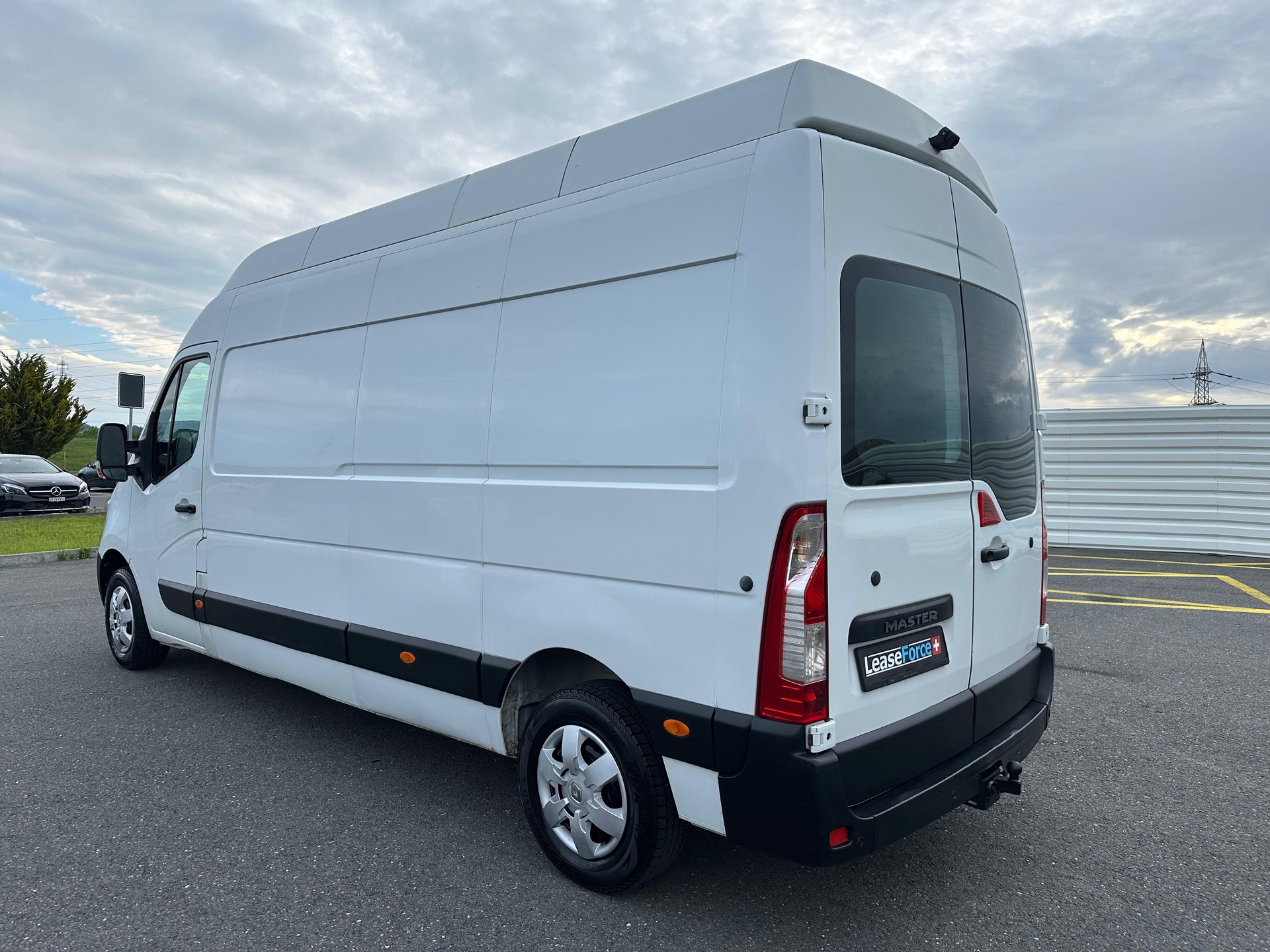 RENAULT Master T35 2.3dCi 125 L3H3-image-19