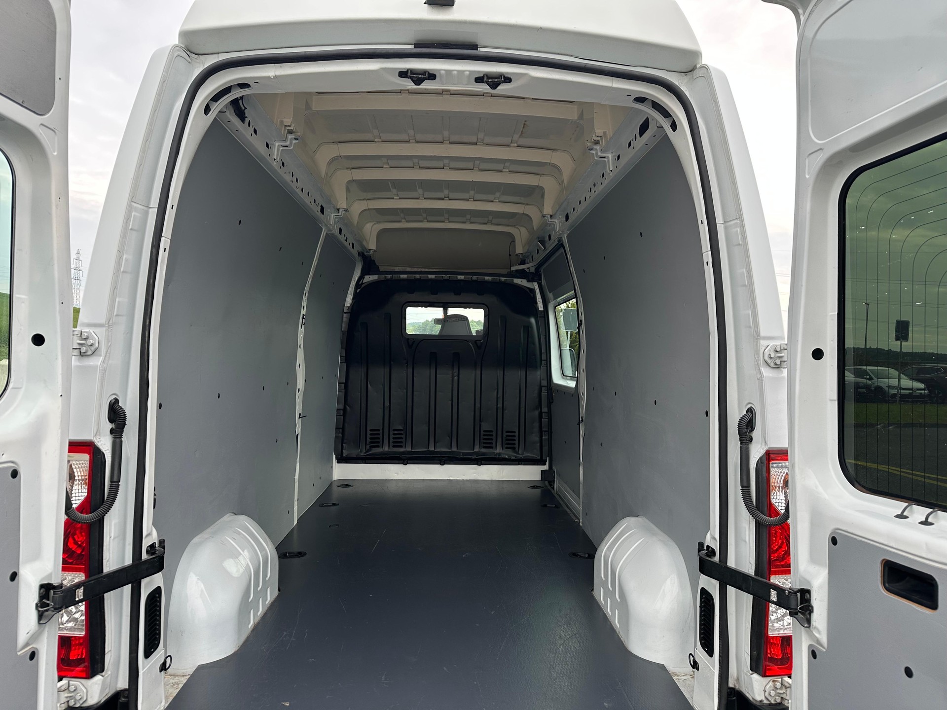 RENAULT Master T35 2.3dCi 125 L3H3-showroom-element-2