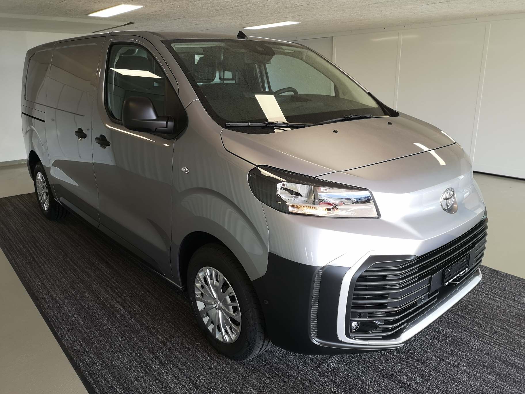 TOYOTA PROACE Van L1 50KWh Advanced-image-3