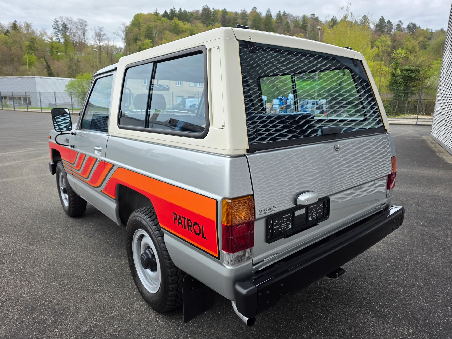 NISSAN Patrol 4WD Hardtop-image-2