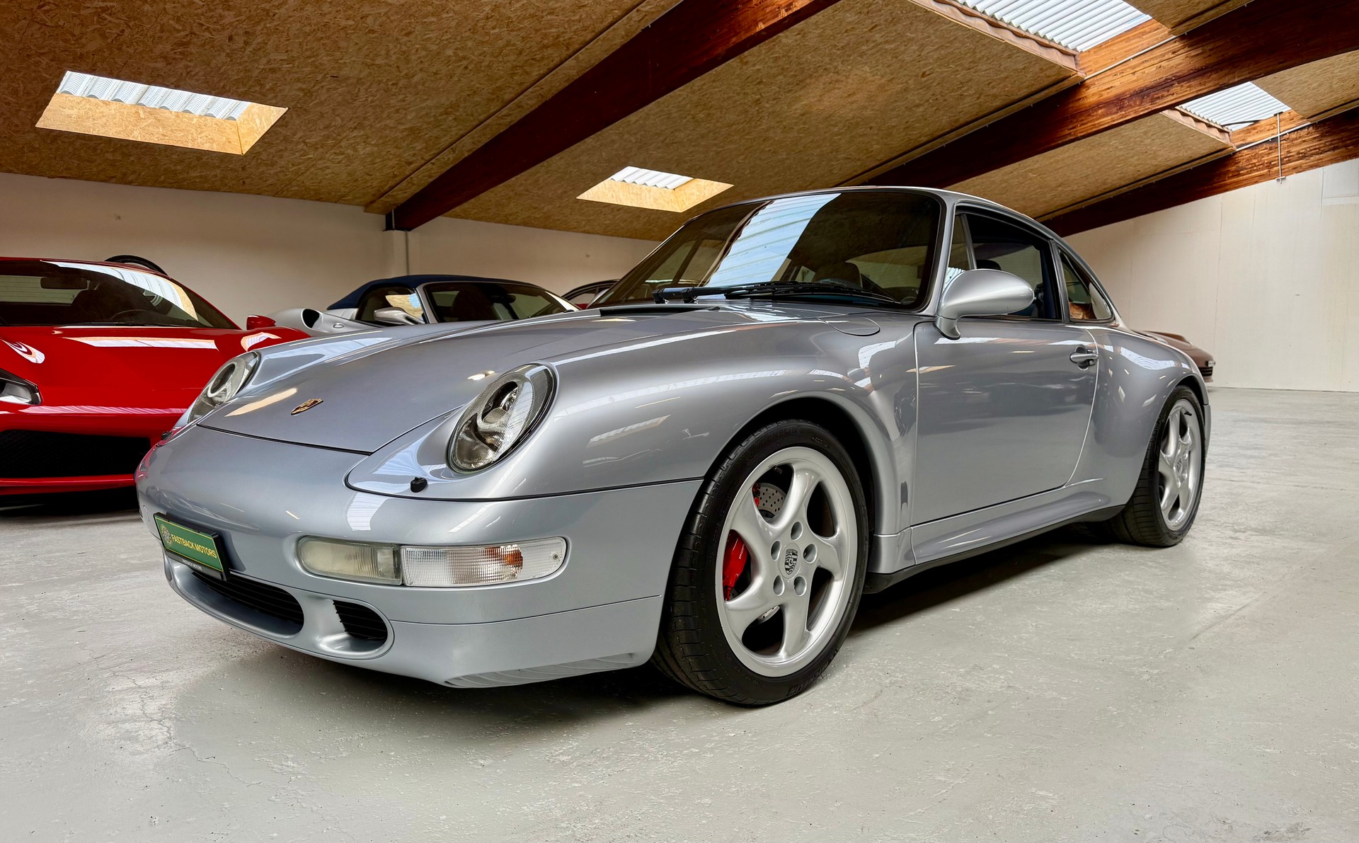 PORSCHE Carrera 4S