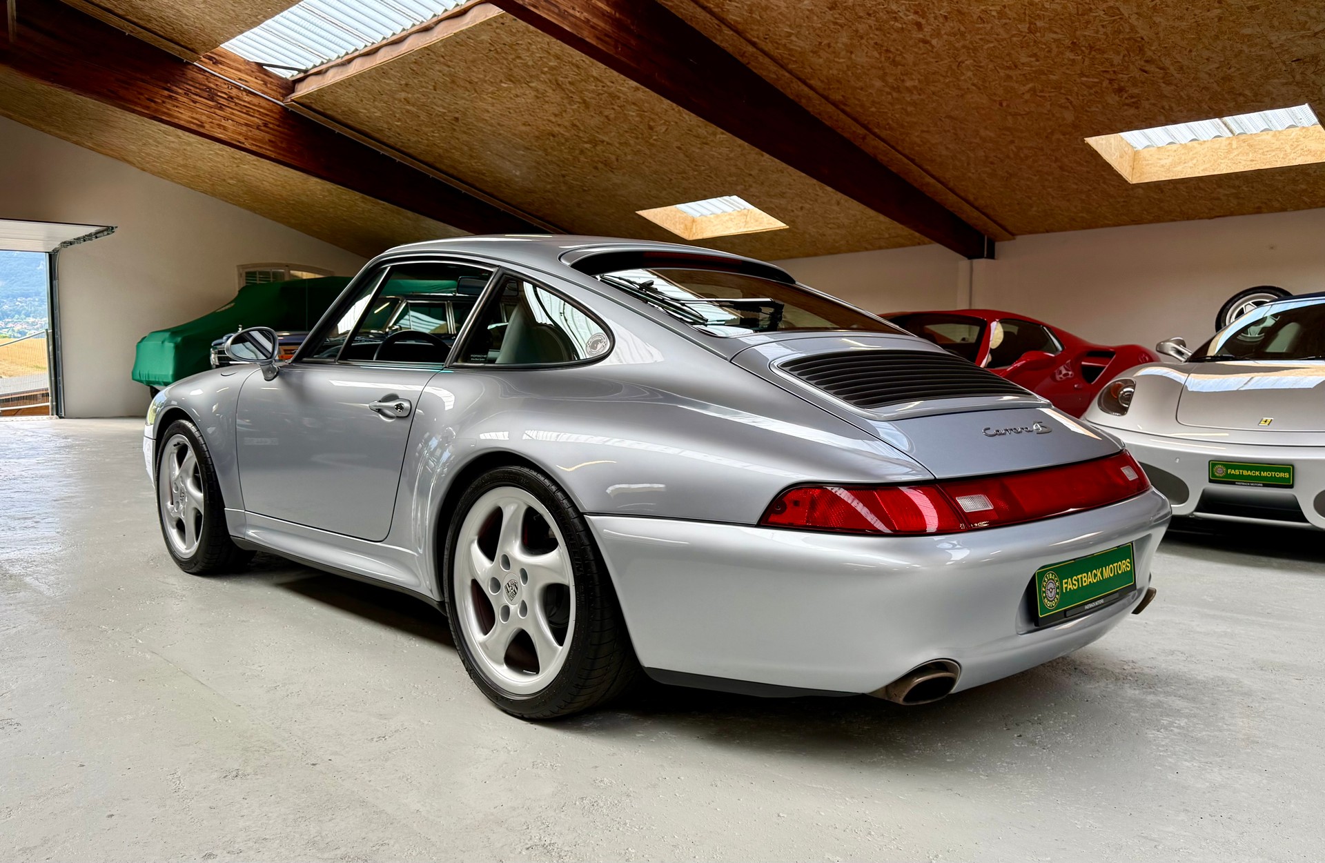 PORSCHE Carrera 4S-image-2