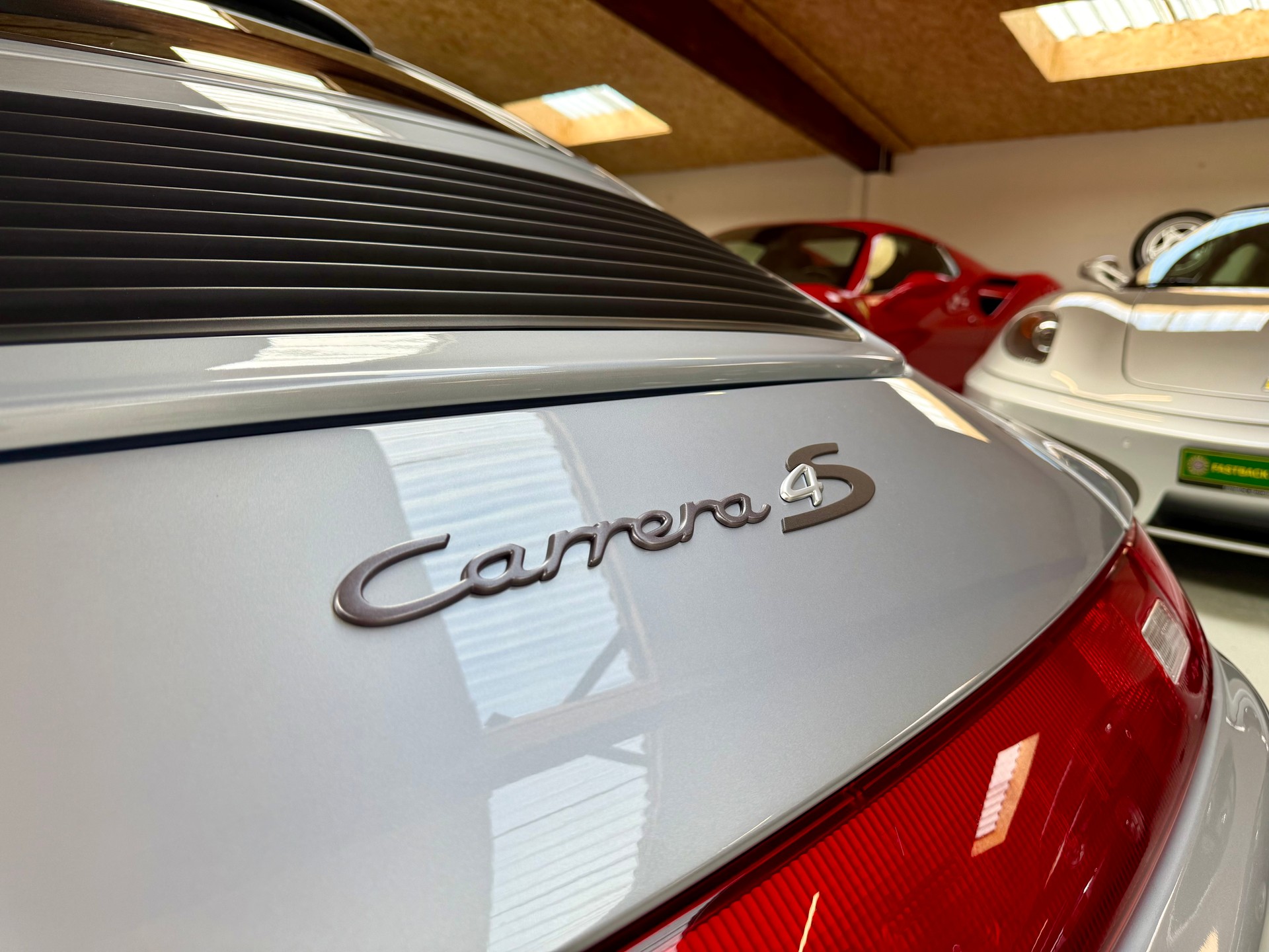 PORSCHE Carrera 4S-image-7