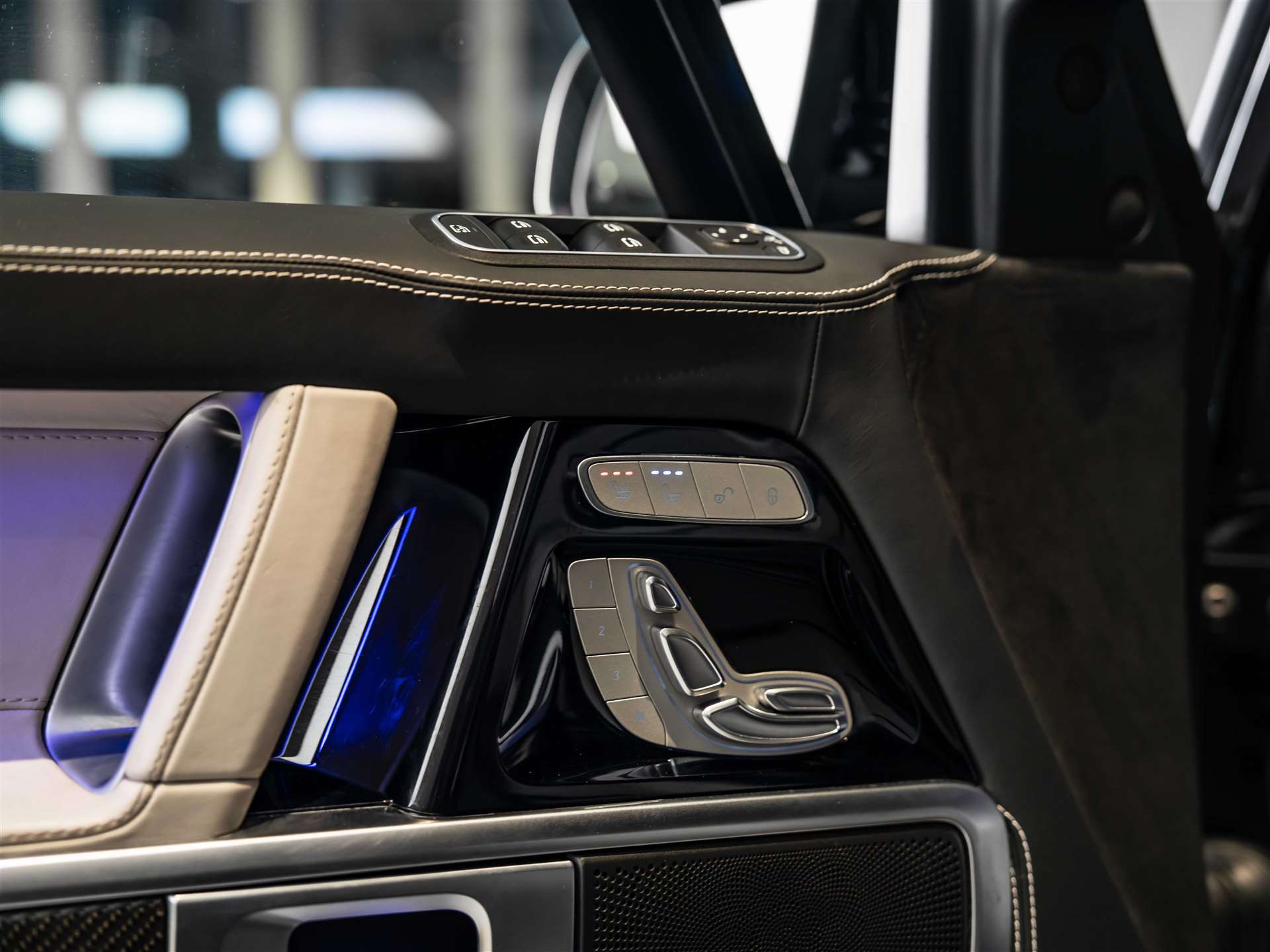 MERCEDES-BENZ G 500 9G-Tronic *Gepanzert*BRABUS INVICTO PURE VR6 PLUS ERV*-image-30