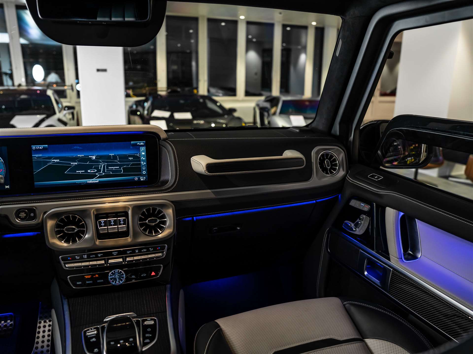 MERCEDES-BENZ G 500 9G-Tronic *Gepanzert*BRABUS INVICTO PURE VR6 PLUS ERV*-image-35