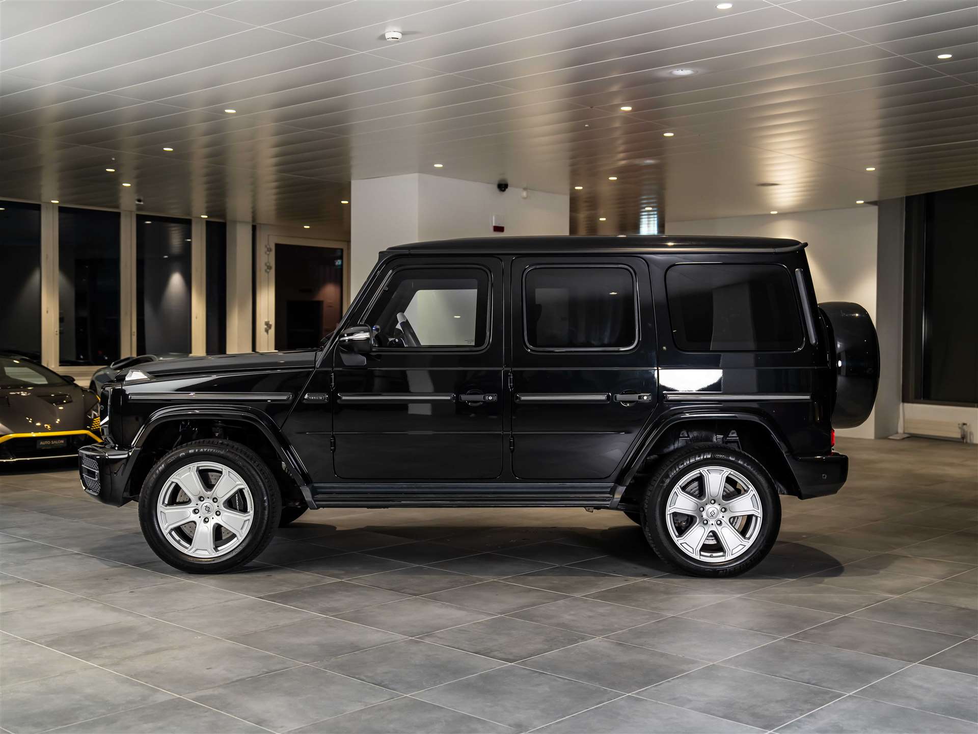 MERCEDES-BENZ G 500 9G-Tronic *Gepanzert*BRABUS INVICTO PURE VR6 PLUS ERV*-showroom-element-2