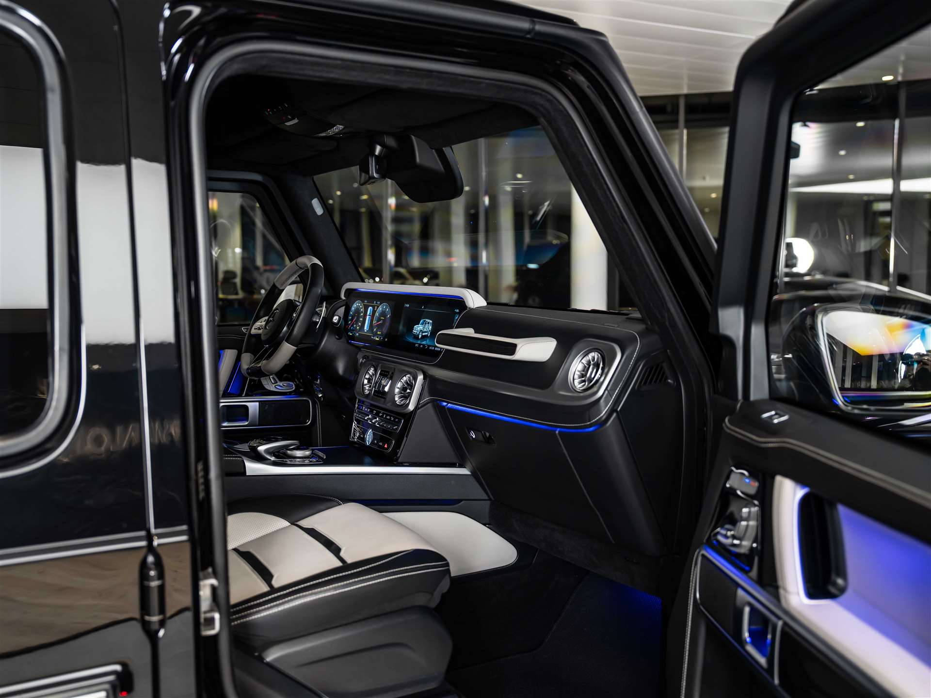 MERCEDES-BENZ G 500 9G-Tronic *Gepanzert*BRABUS INVICTO PURE VR6 PLUS ERV*-image-27