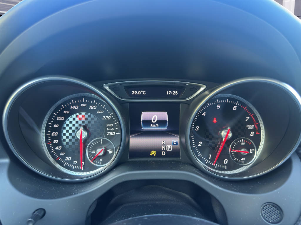 MERCEDES-BENZ A 200 Urban-image-13