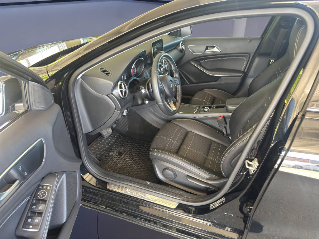MERCEDES-BENZ A 200 Urban-image-9