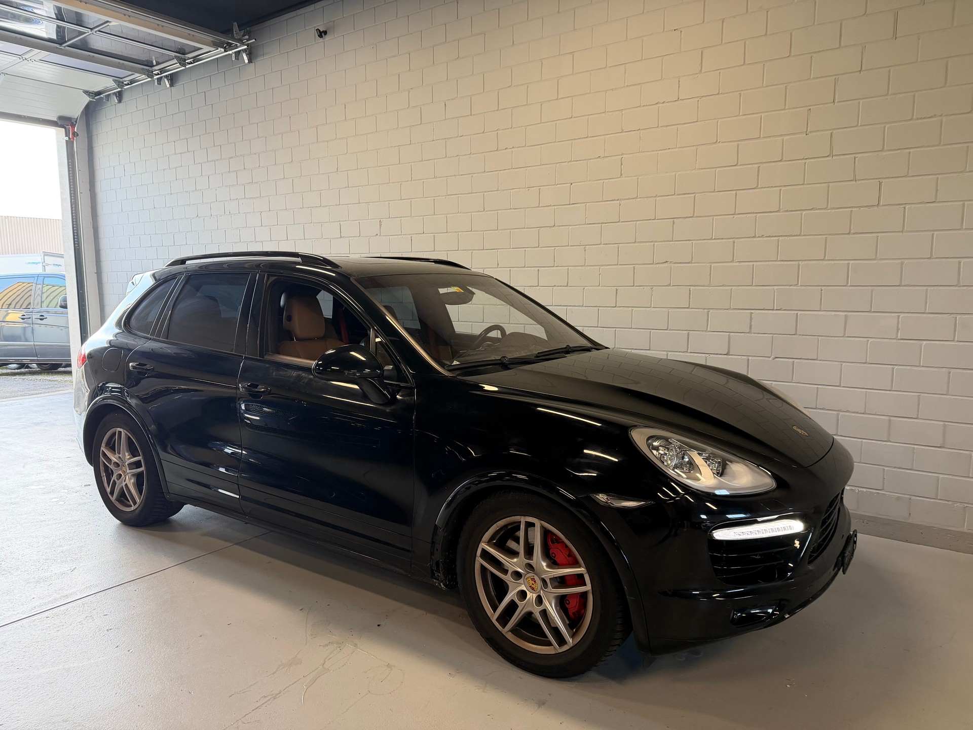 PORSCHE Cayenne Turbo