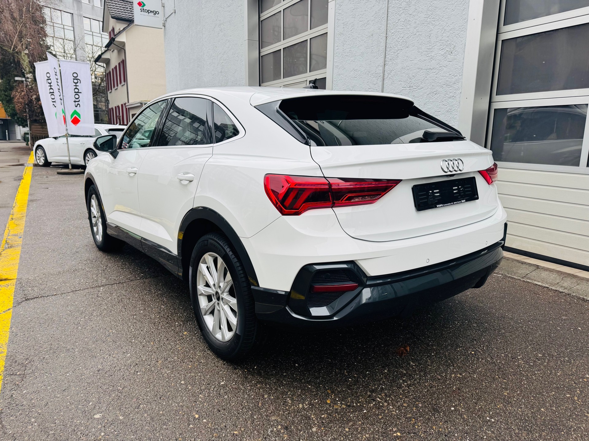 AUDI Q3 Sportback 35 TFSI Attraction S-tronic-image-4