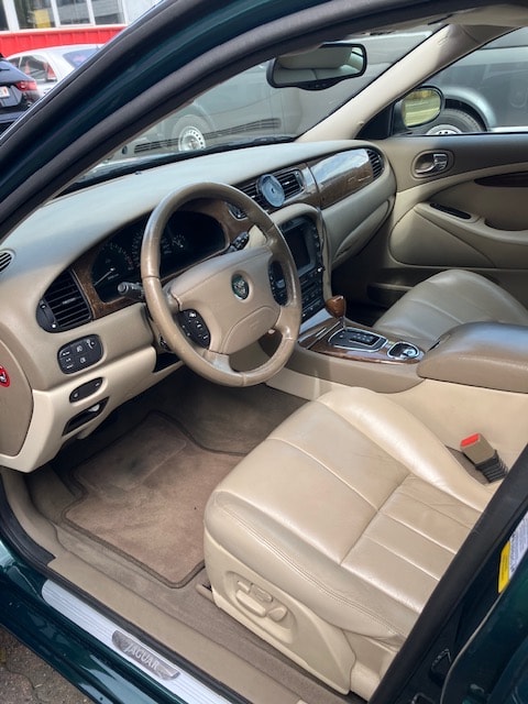 JAGUAR S-Type 4.2 V8 Executive-image-5