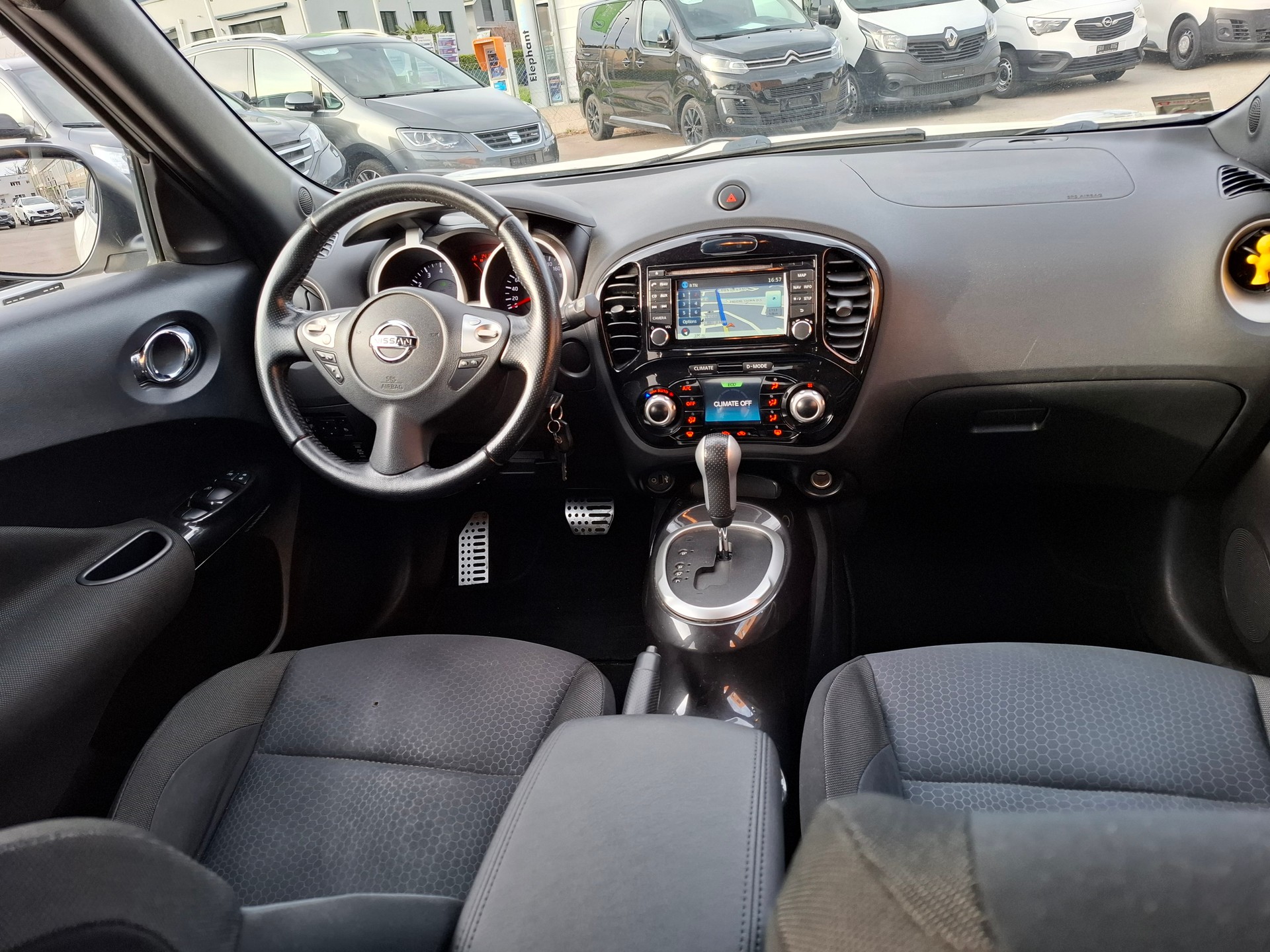 NISSAN Juke 1.6 DIG-T n-tec 4x4 Xtronic M-CVT-image-9