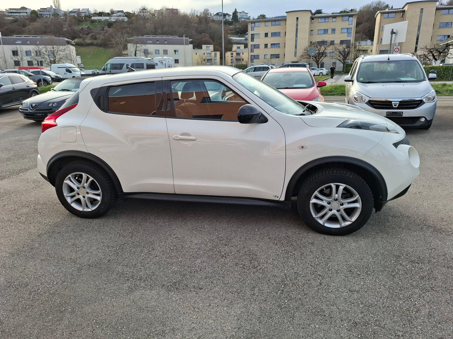 NISSAN Juke 1.6 DIG-T n-tec 4x4 Xtronic M-CVT-image-5