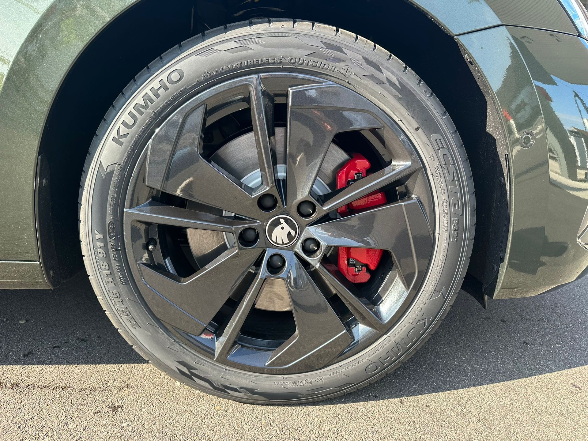 SKODA Octavia 2.0TSI RS Limousine-image-5