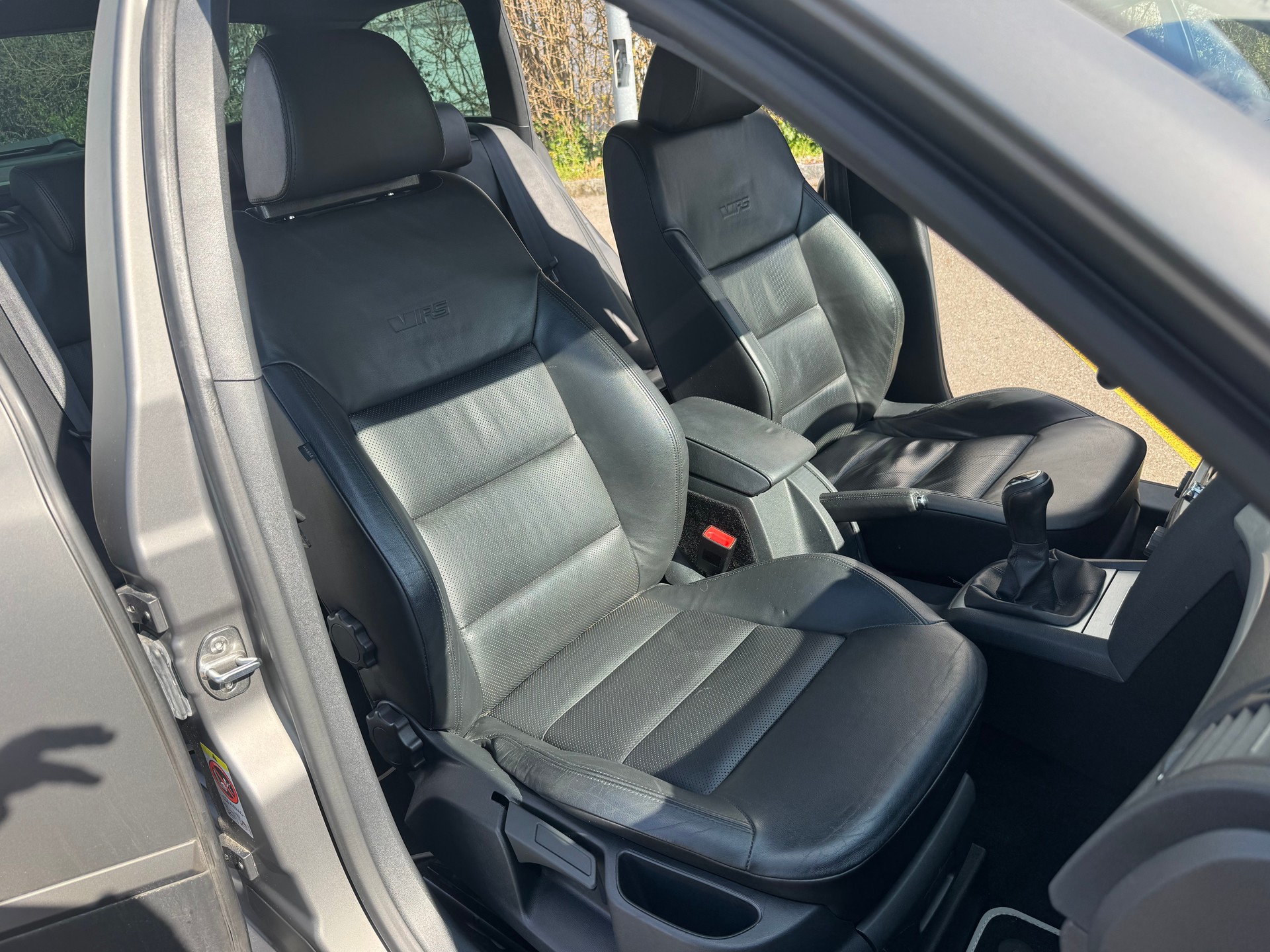 SKODA Octavia Combi 2.0 TSI RS-image-5