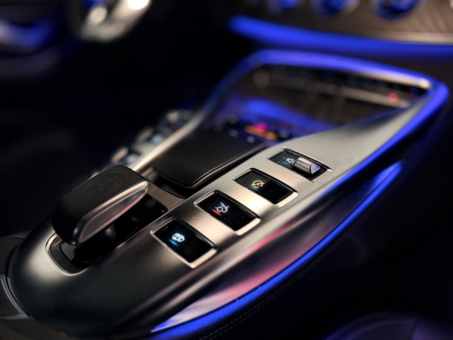 MERCEDES-BENZ AMG GT 4 63 4Matic+ Speedshift MCT-image-11