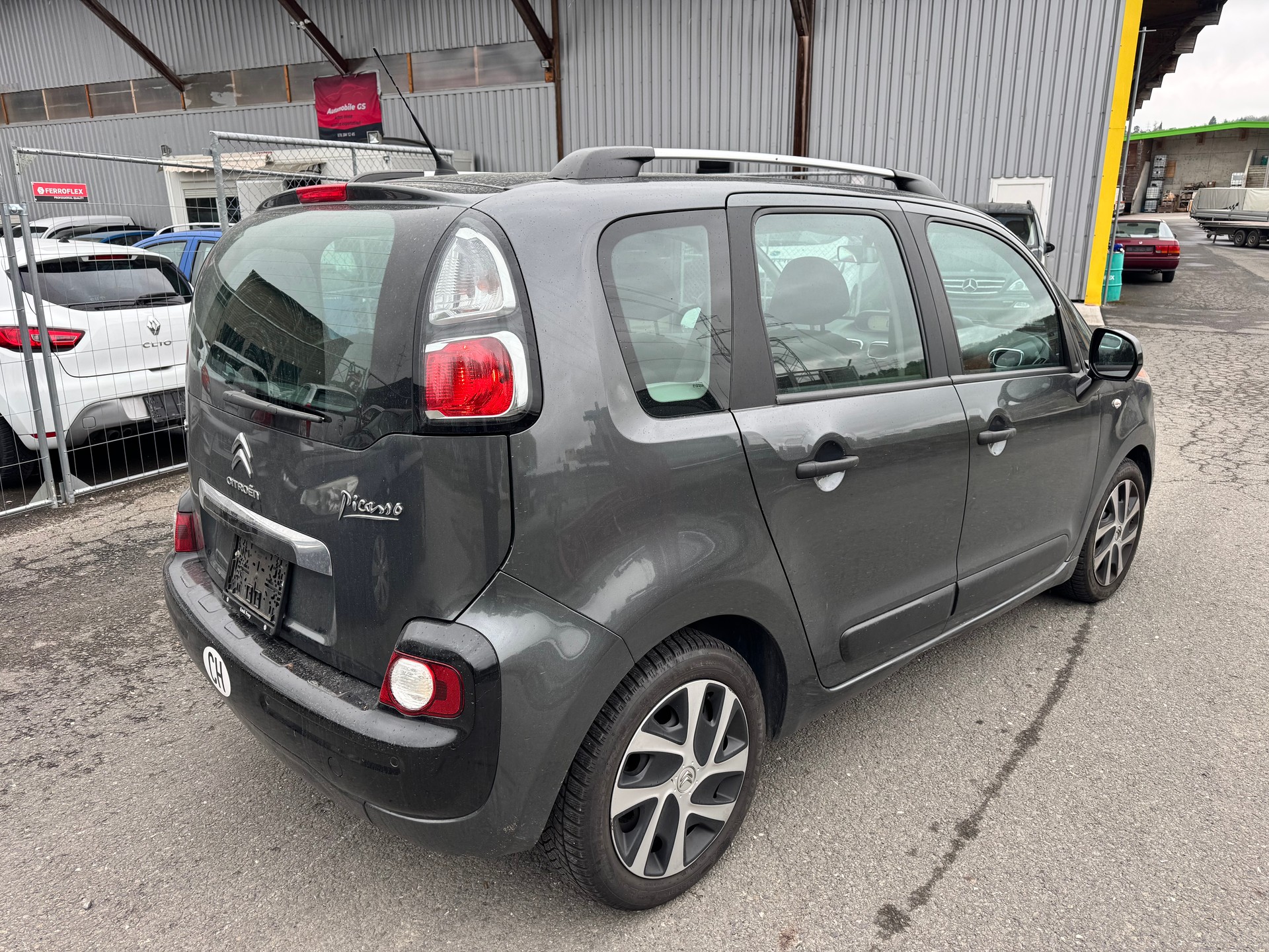 CITROEN C3 Picasso 1.6i 16V Séduction-image-4