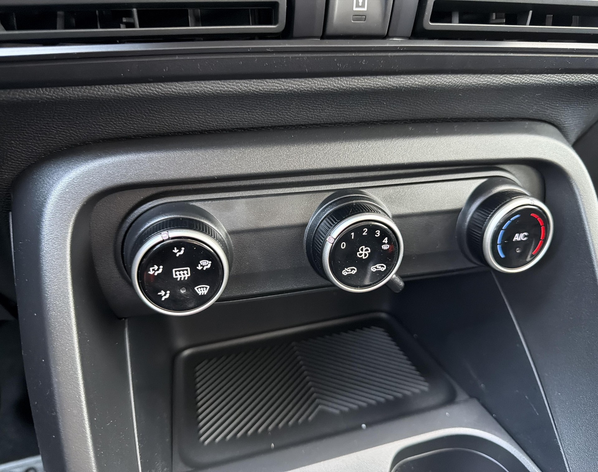 CITROEN C3 1.2 Turbo Plus-image-15