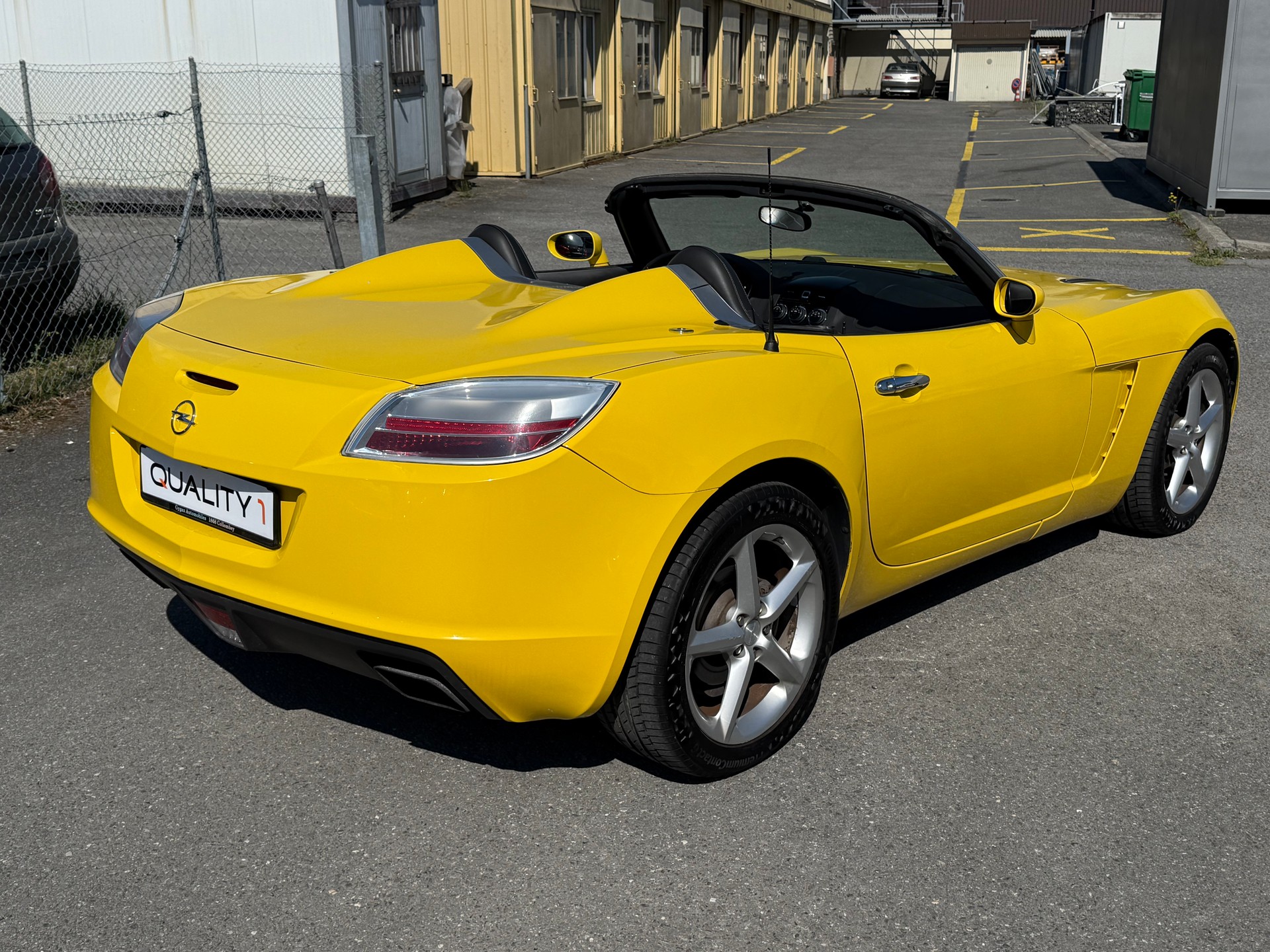 OPEL GT 2.0 Turbo-image-3