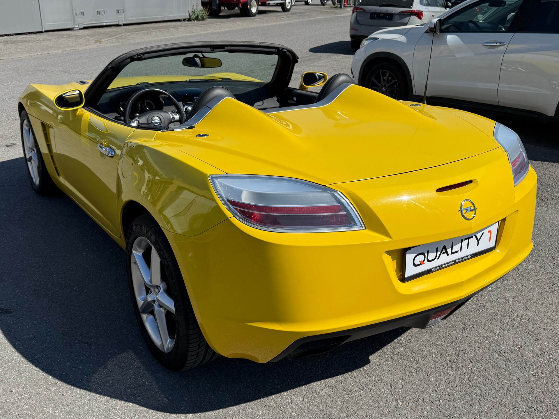 OPEL GT 2.0 Turbo-image-2