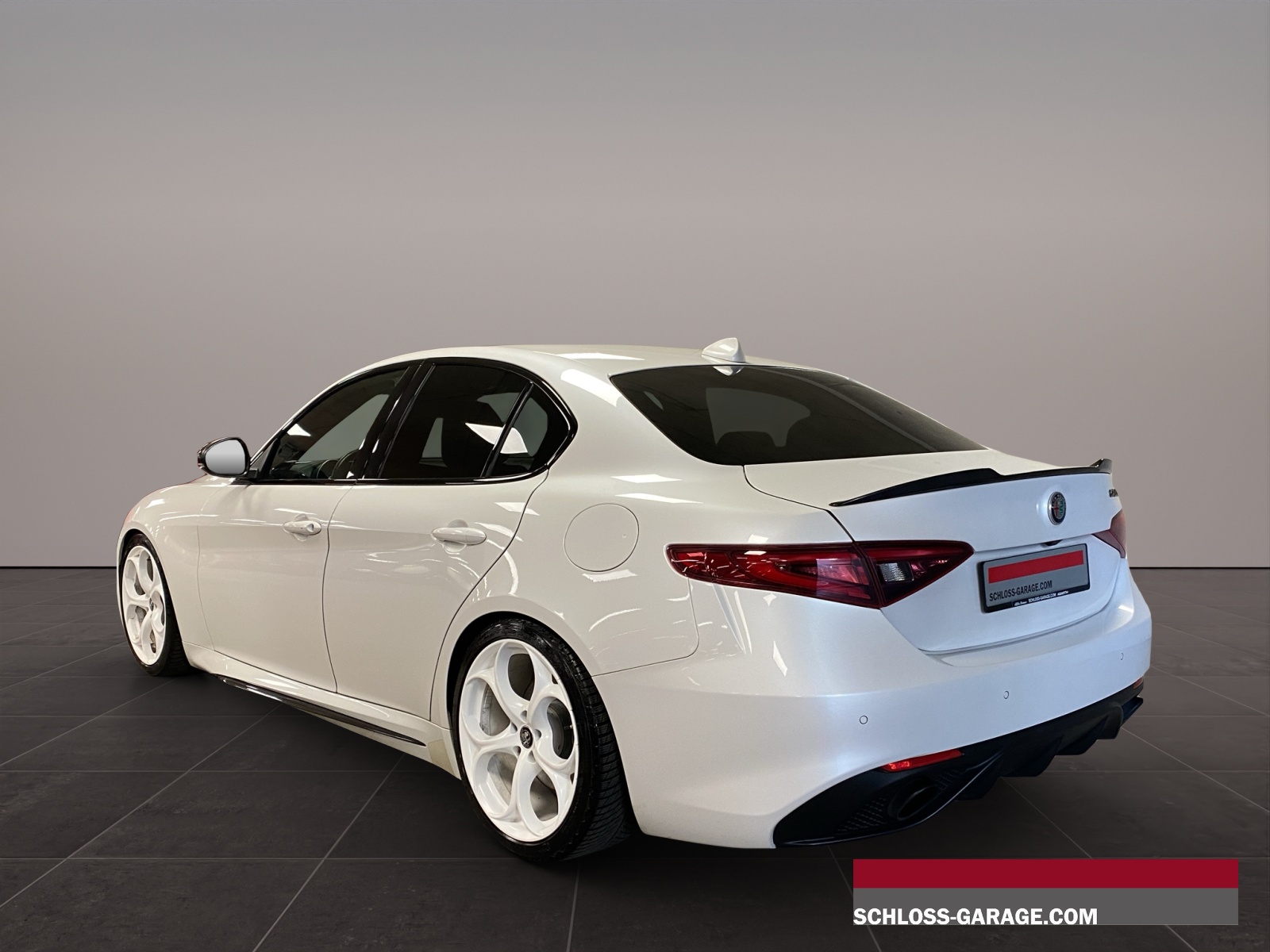 ALFA ROMEO Giulia 2.0 MA 280 AT Q4 Ve-showroom-element-3