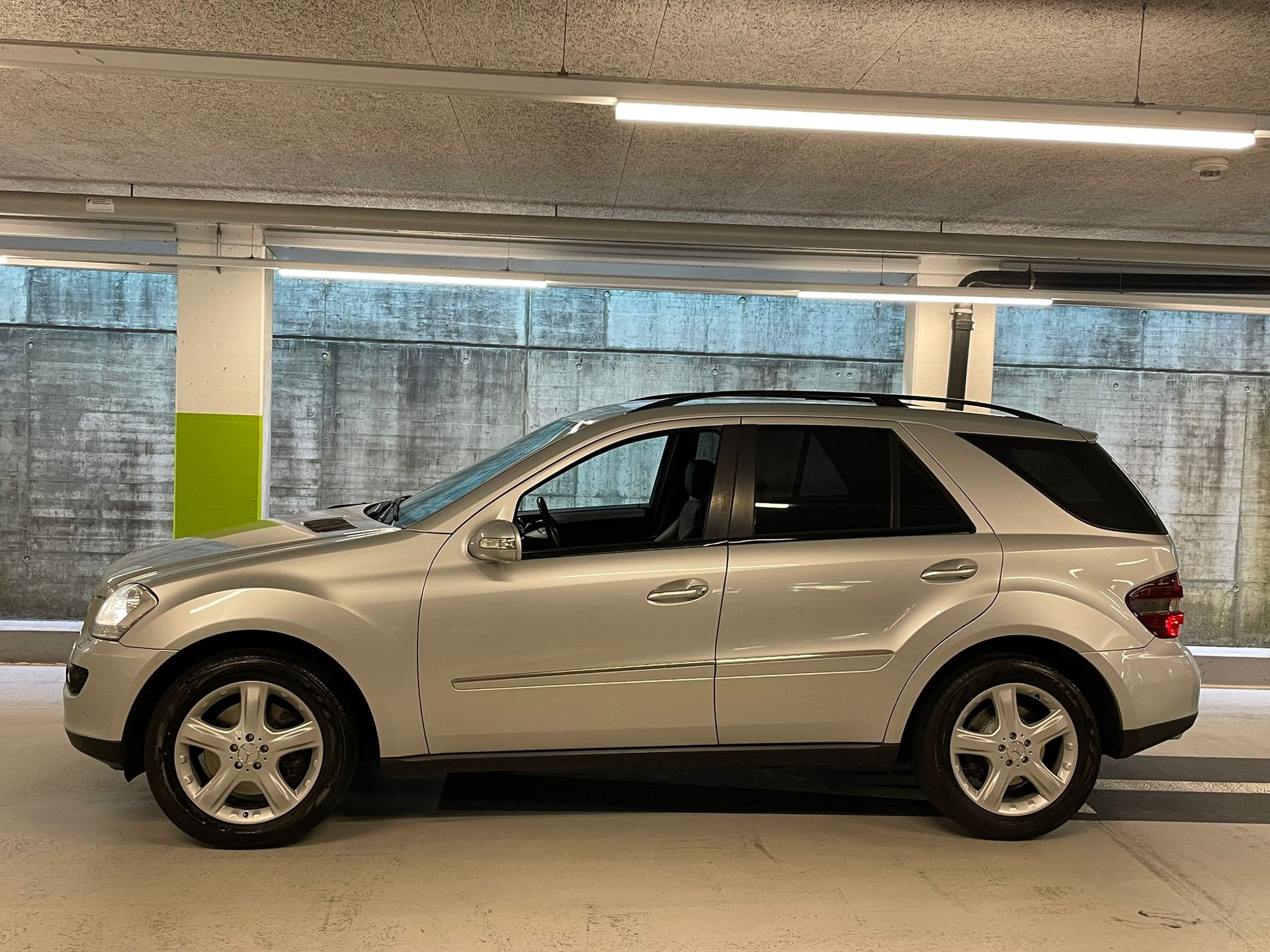 MERCEDES-BENZ ML 420 CDI 4Matic 7G-Tronic-showroom-element-3