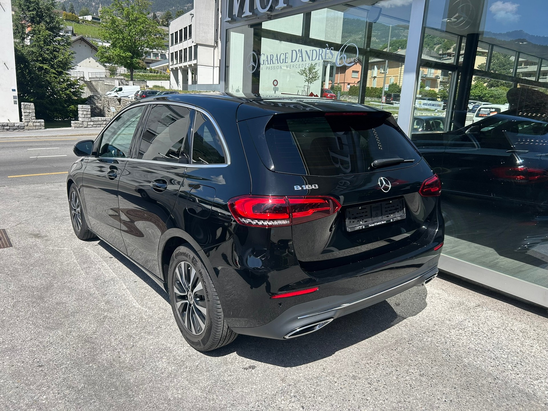 MERCEDES-BENZ B 180 Progressive 7G-DCT-showroom-element-3