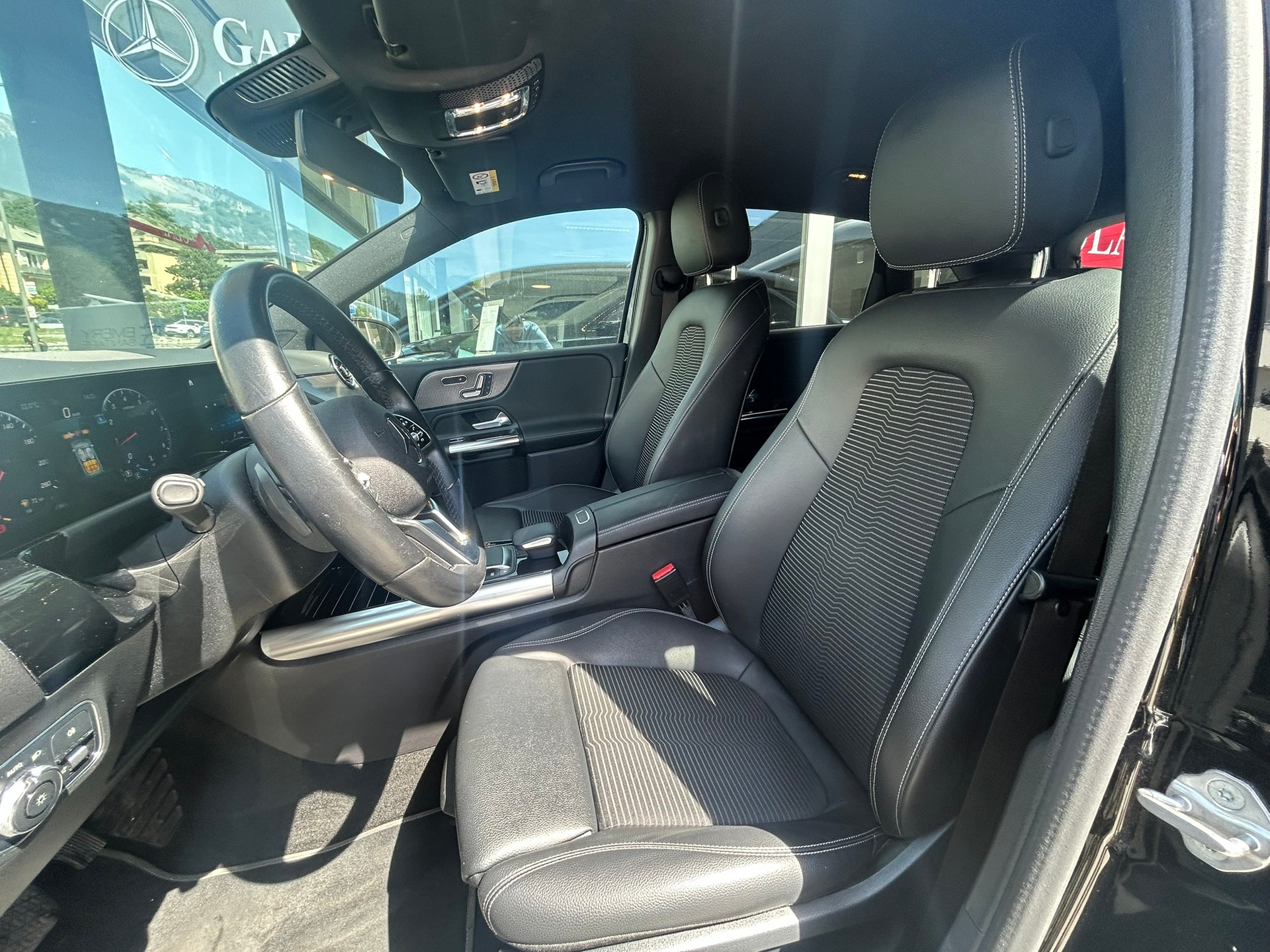MERCEDES-BENZ B 180 Progressive 7G-DCT-image-7