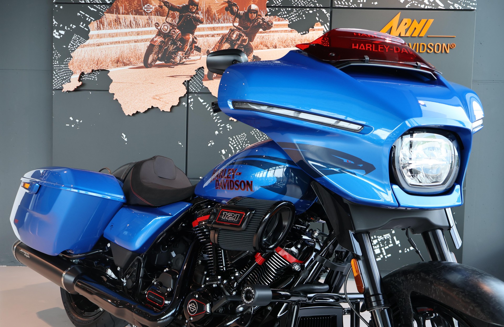 HARLEY-DAVIDSON FLHXSTSE-image-3