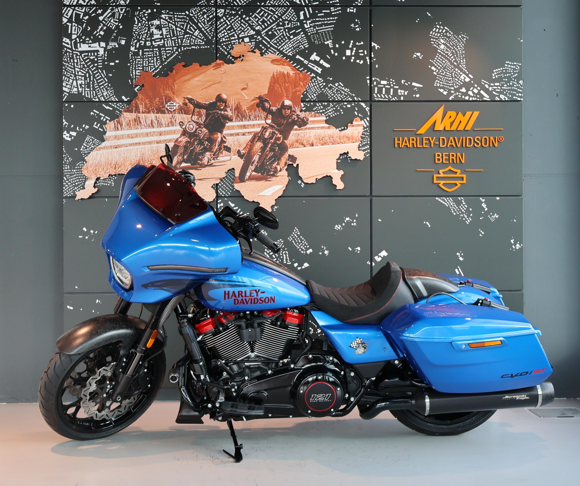 HARLEY-DAVIDSON FLHXSTSE-image-8