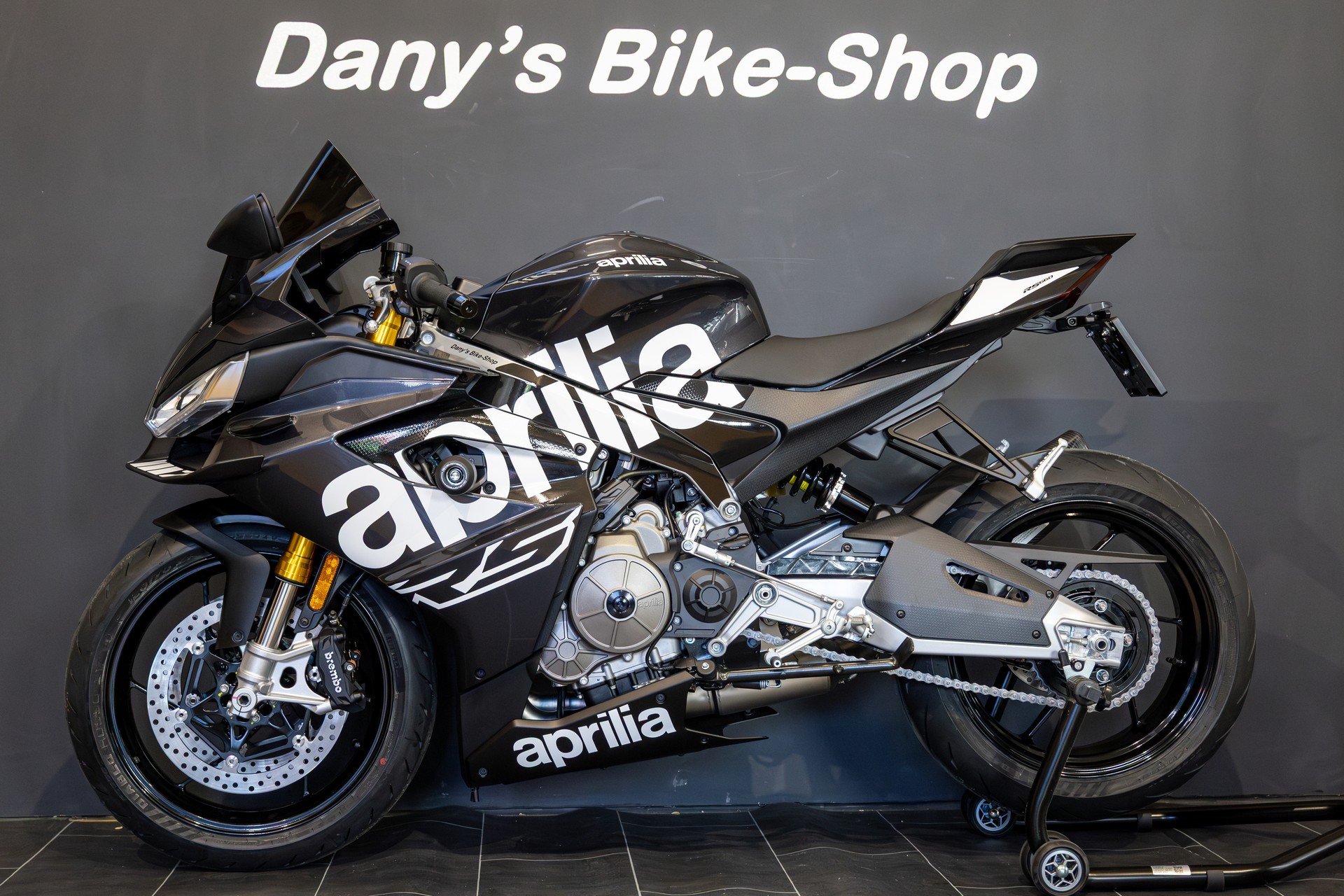 APRILIA RS 660 white contrast extended E5+ (105ps)
