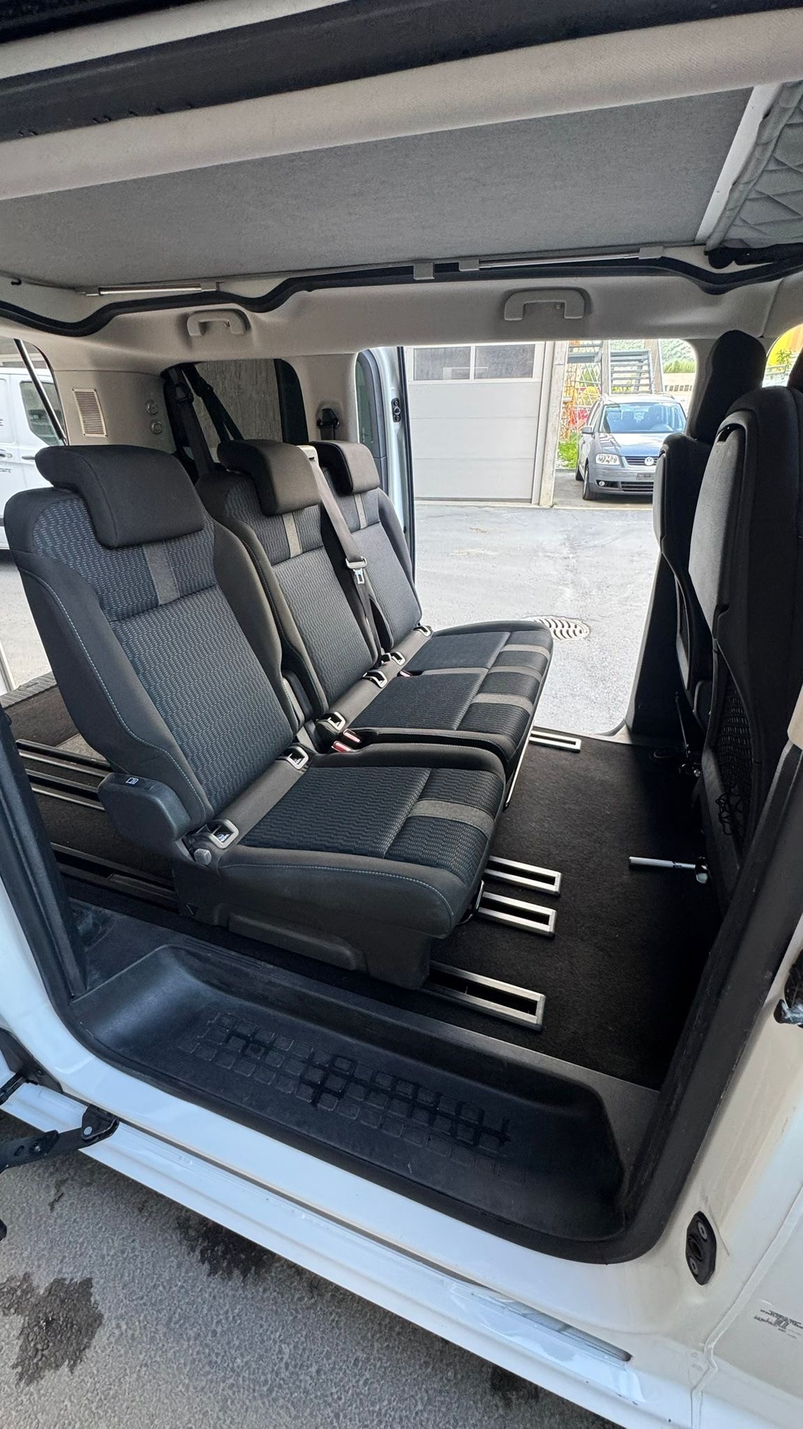 PEUGEOT Peugeot Traveller Vanster-image-5