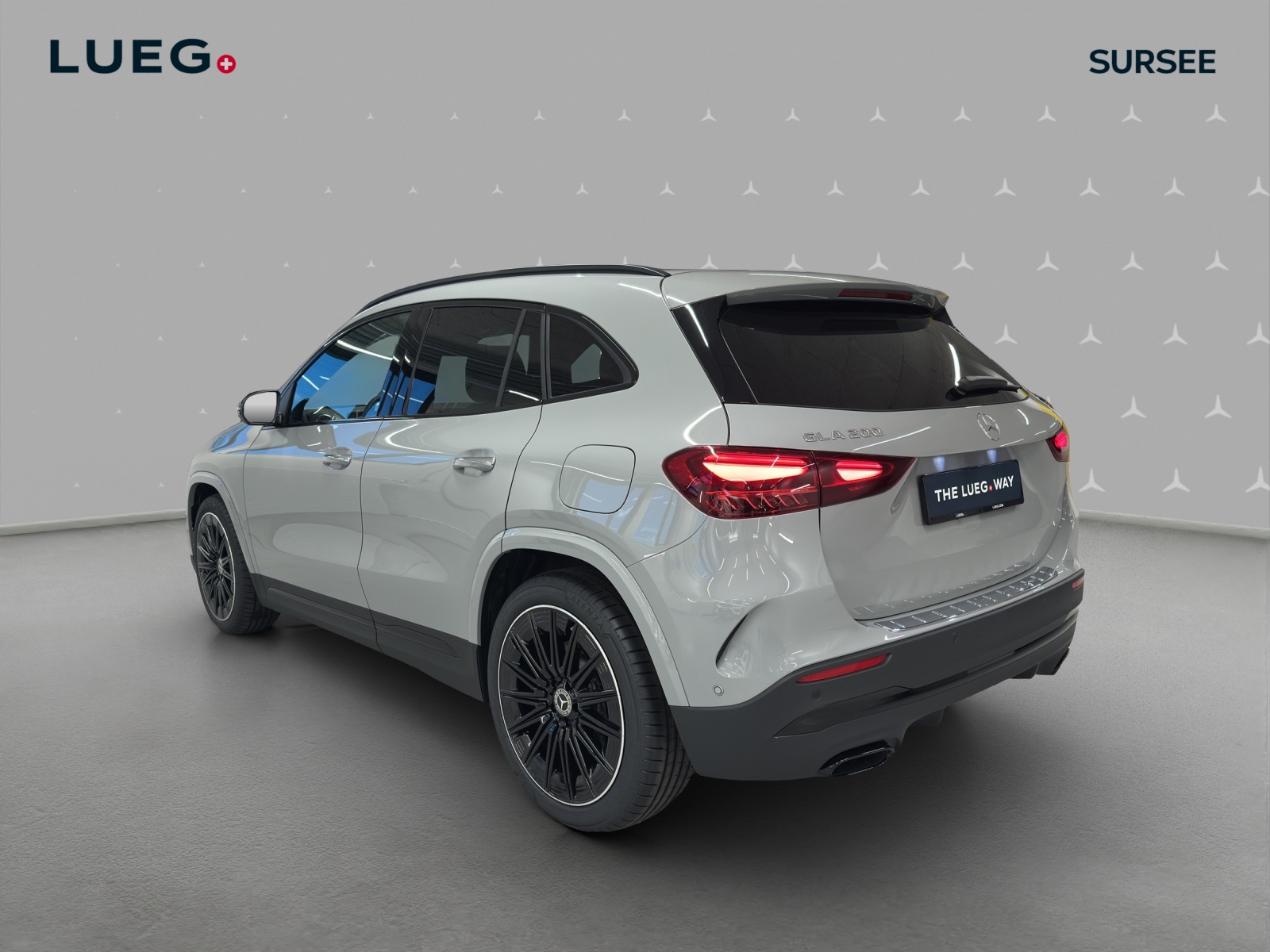 MERCEDES-BENZ GLA 200 Night Star 7G-DCT-image-2