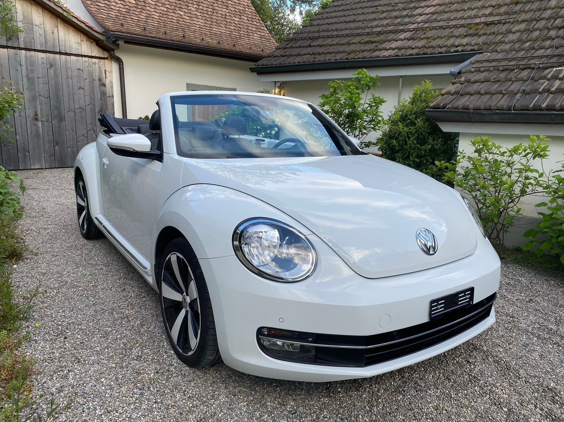 VW VW Beetle Cabrio 1.4 TSI Sport - frisch ab Service & MFK - Leder
