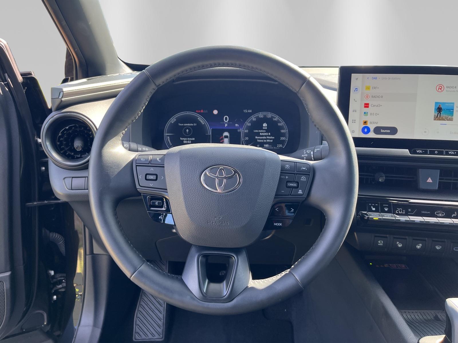 TOYOTA C-HR 2.0 HEV Trend 4x4-image-11