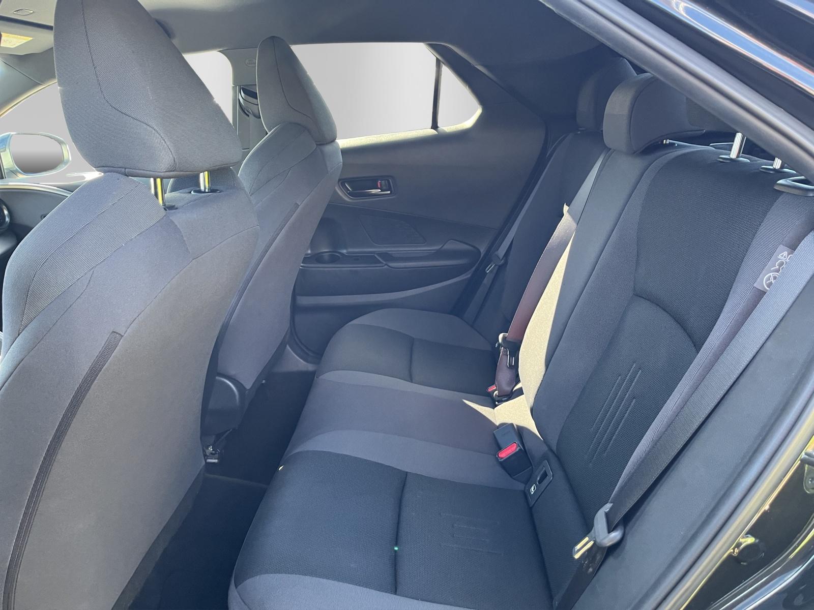 TOYOTA C-HR 2.0 HEV Trend 4x4-image-9