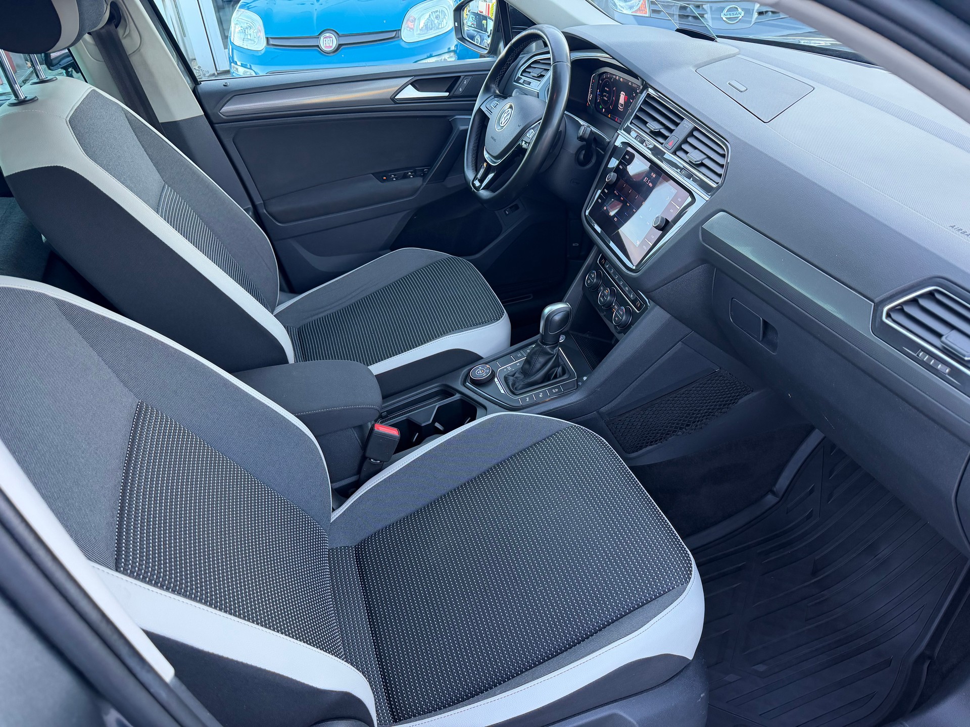 VW Tiguan 2.0TSI Offroad 4Motion DSG-image-8