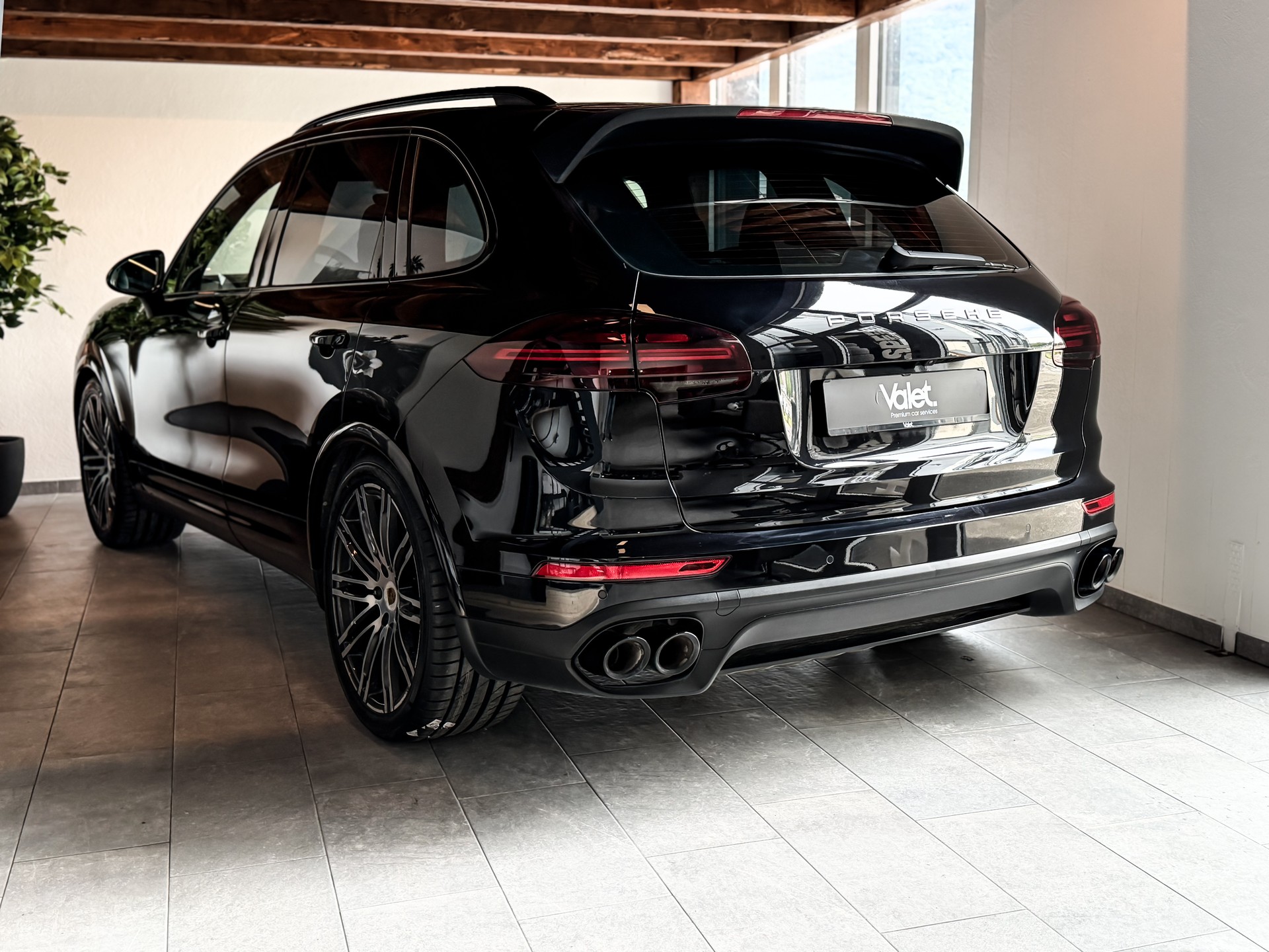 PORSCHE Cayenne Diesel Platinum Edition-image-6